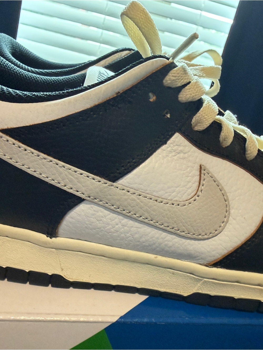 Nike x HUF San Francisco Dunk Lows - Picture 5 of 6
